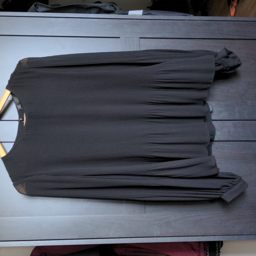 Zara Blouse 🖤